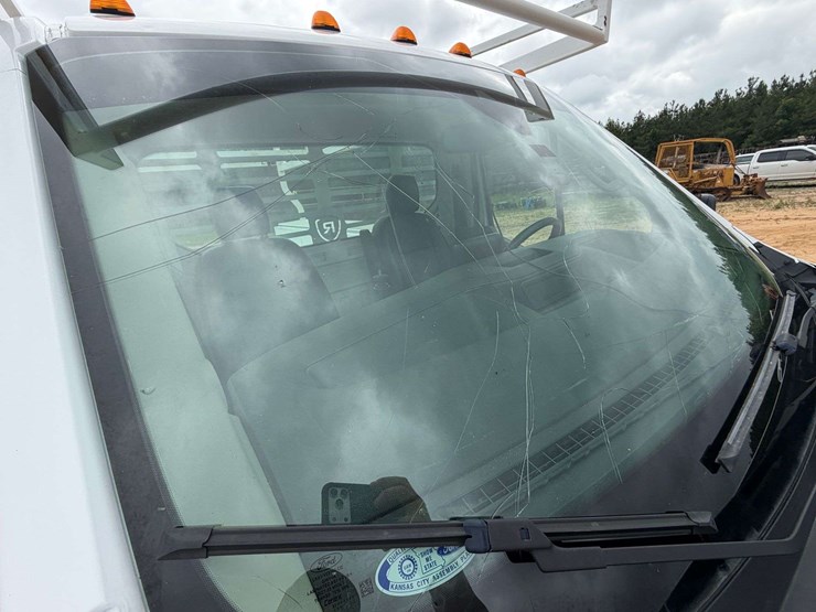 2021-ford-transit-image-27