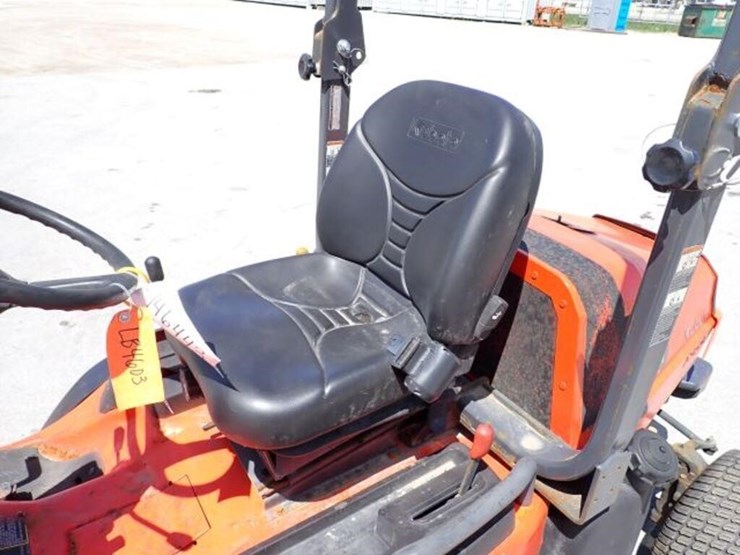2006-kubota-f3680-image-12