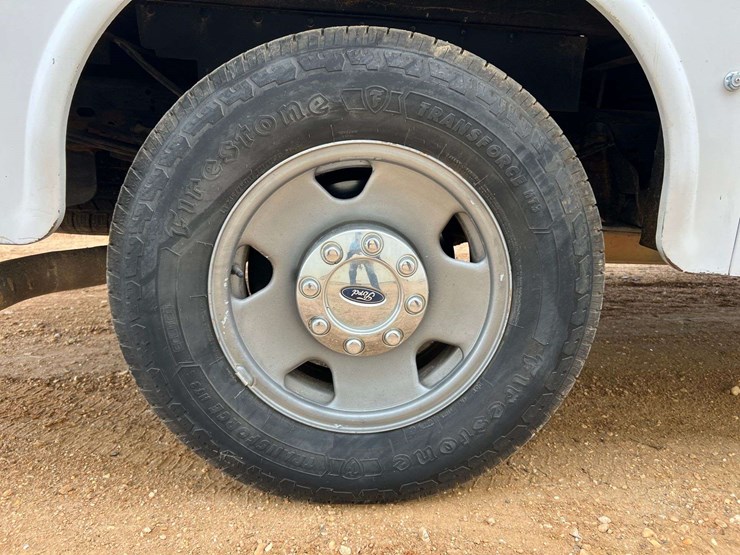 2005-ford-f250-image-13