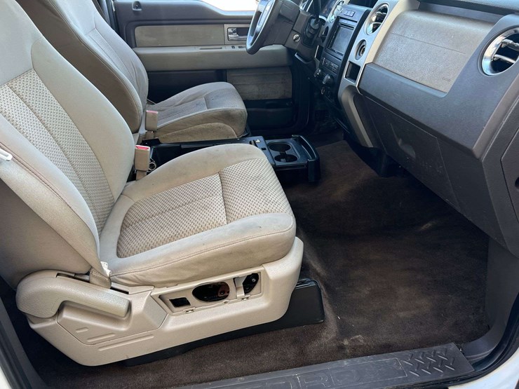 2010-ford-f150-xlt-image-27