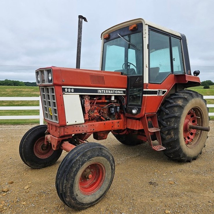 INTERNATIONAL 986