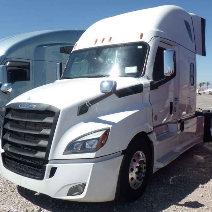 2024 FREIGHTLINER CASCADIA 126