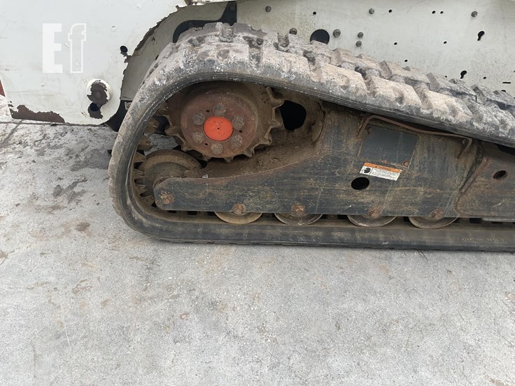 2009-bobcat-t190-image-10