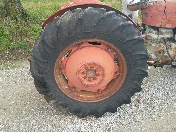massey-ferguson-50-image-38