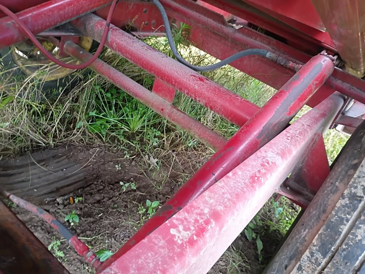 new-holland-1000-image-28