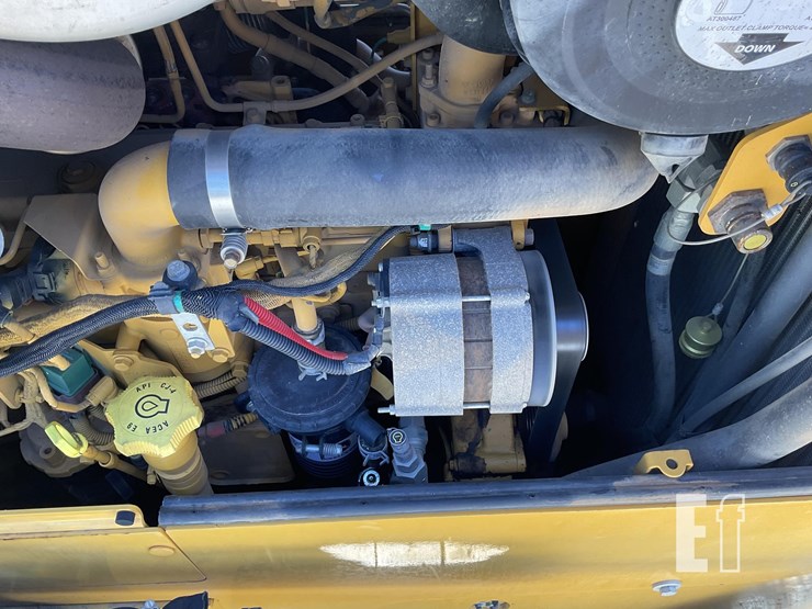 2022-deere-700l-lgp-image-19