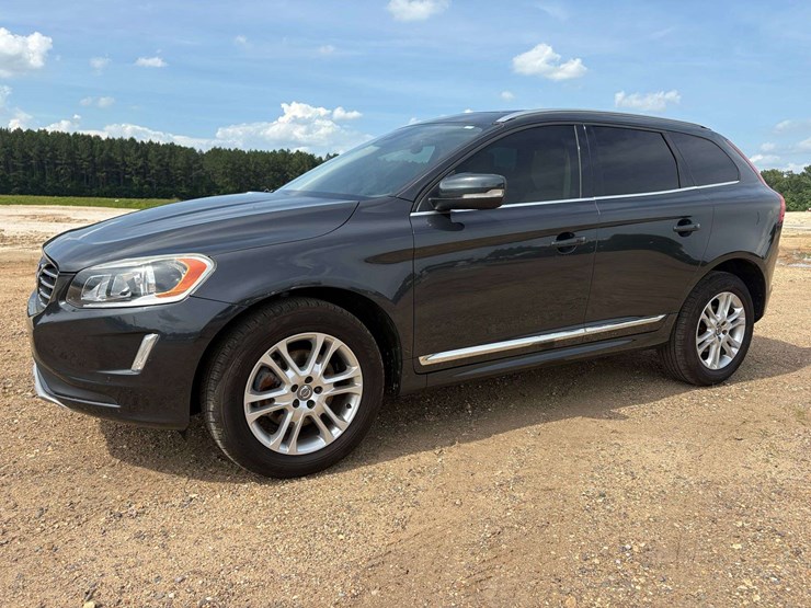 2016-volvo-xc60-image-1