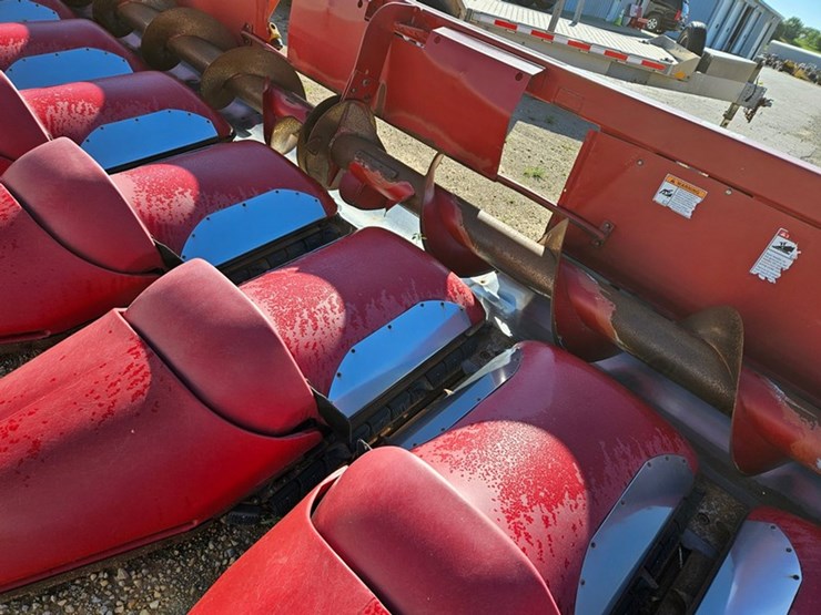 case-ih-2412-image-20