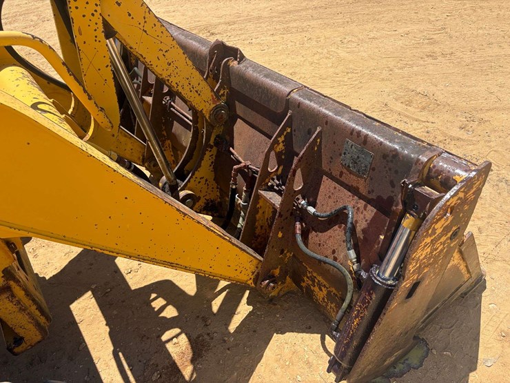 deere-410e-image-11