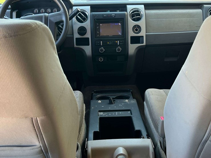 2010-ford-f150-xlt-image-39