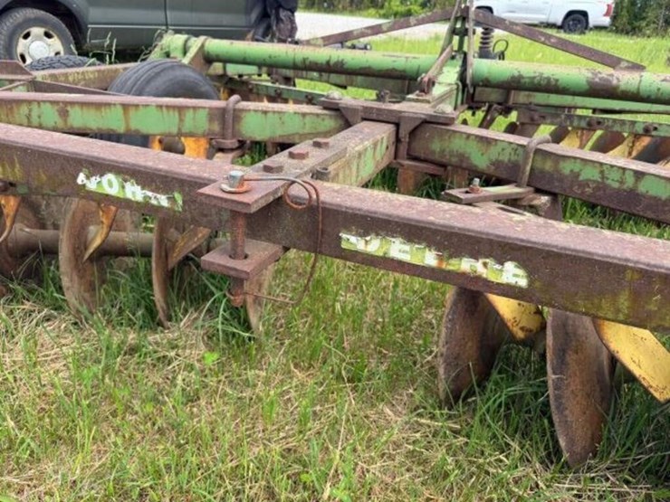 john-deere-14-image-13