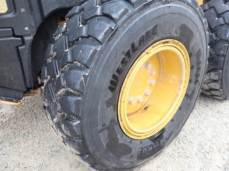 2016-caterpillar-140-image-10