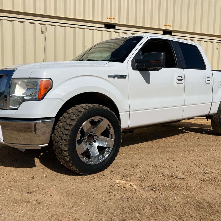 2010 FORD F150 XLT