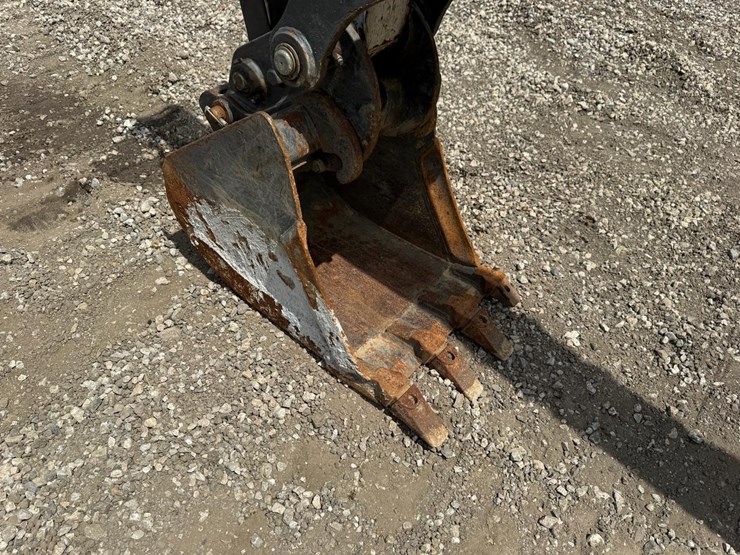 2020-bobcat-e26-image-8