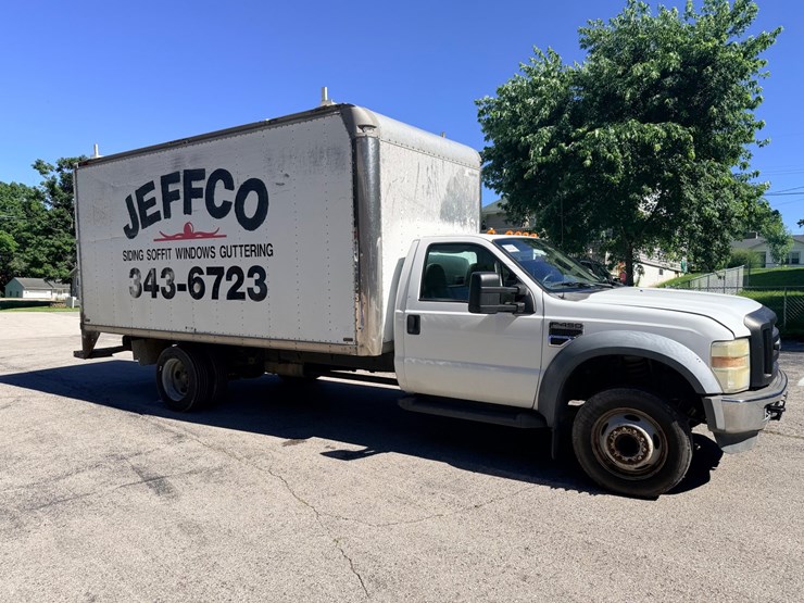 2008-ford-f450-image-11