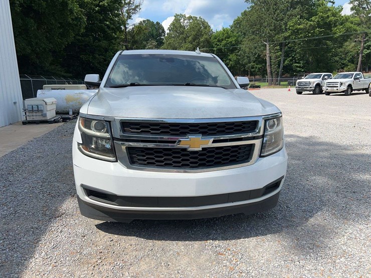 2019-chevrolet-tahoe-image-7