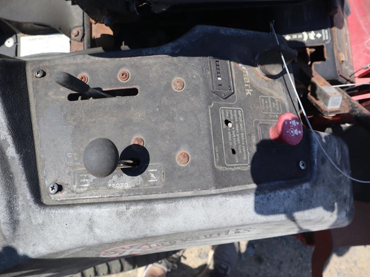 exmark-zero-turn-mower-image-14