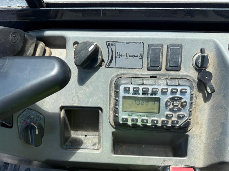 2017-bobcat-e42-image-23