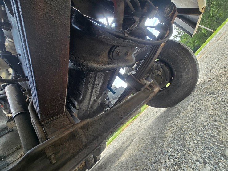2003-mack-ch613-image-65