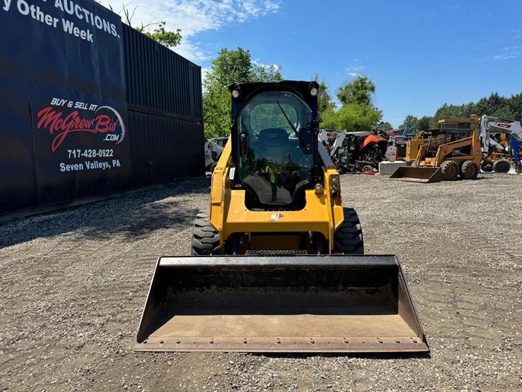2019-caterpillar-236d3-image-9