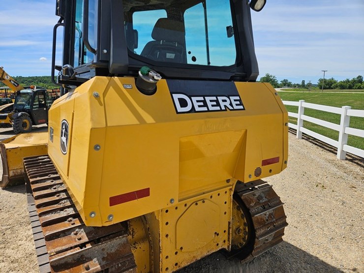 deere-550k-image-25