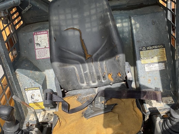 2005-mustang-mtl16-image-15