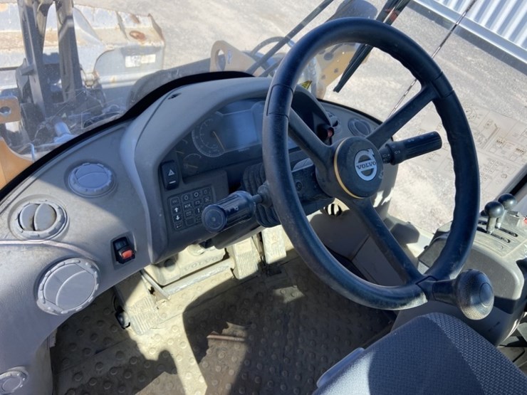 2019-volvo-l60h-image-19