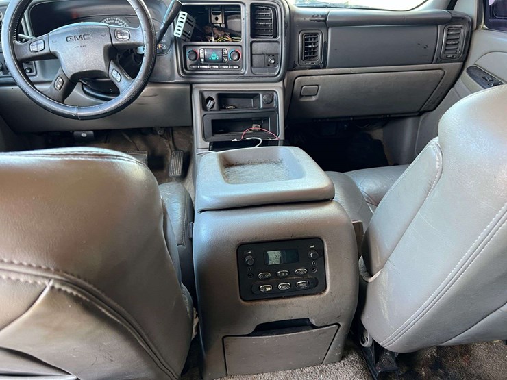 2005-gmc-yukon-slt-image-42