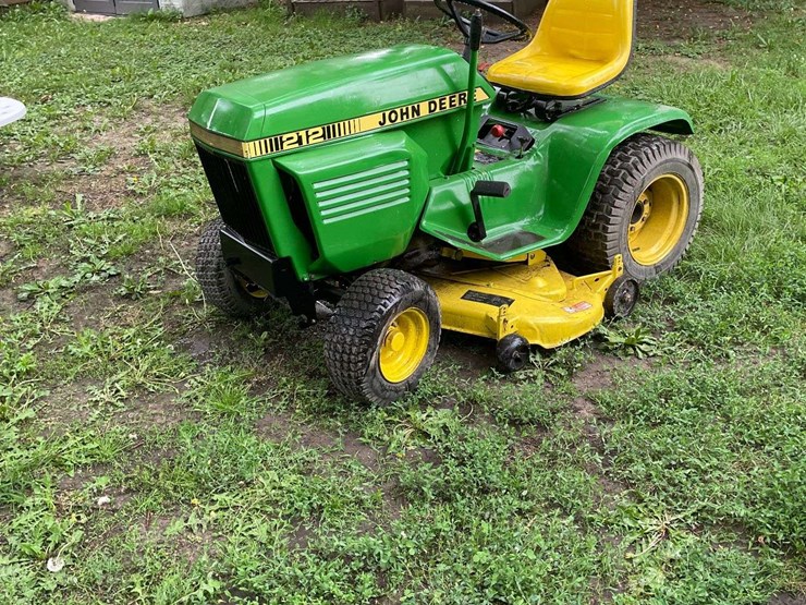 1986-john-deere-212-image-1