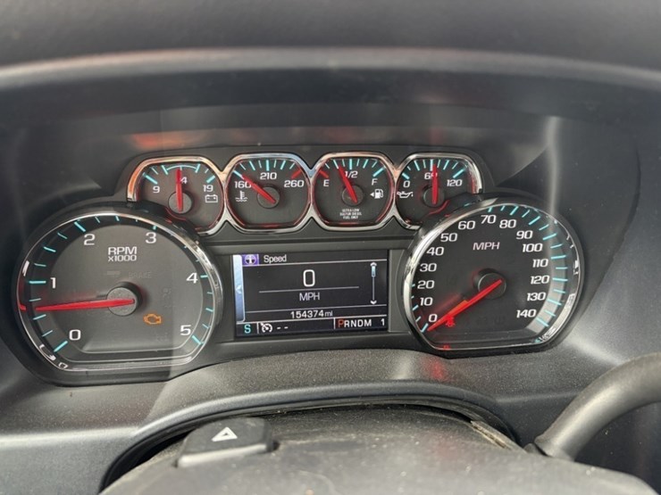 2016-chevrolet-silverado-2500-image-27