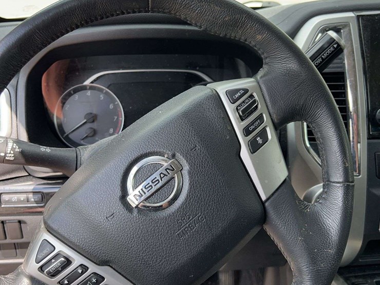 2021-nissan-titan-image-23