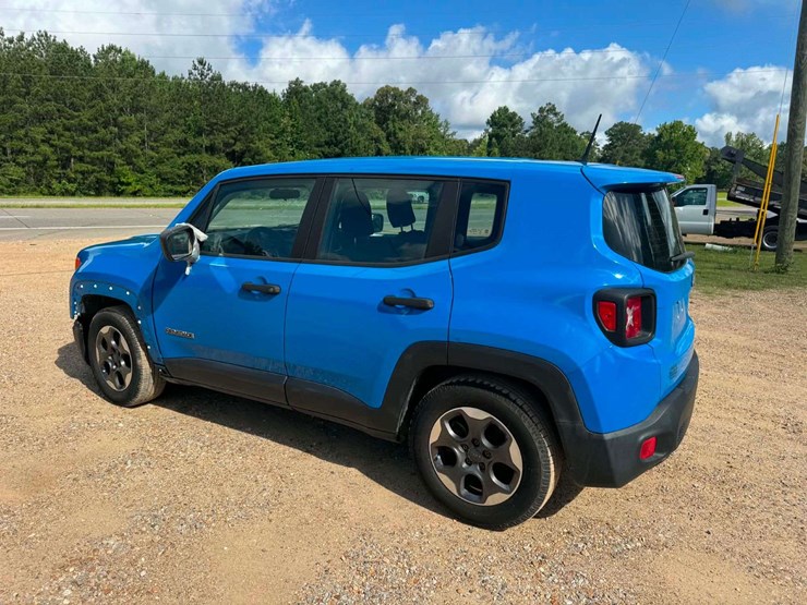 2015-jeep-renegade-image-3