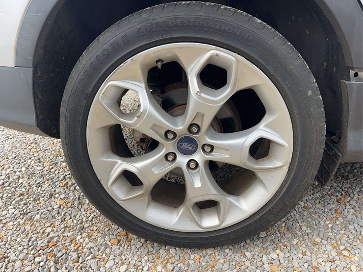 2014-ford-escape-image-25