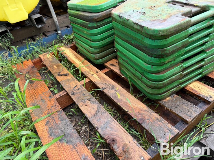 john-deere-front-suitcase-weights-image-5