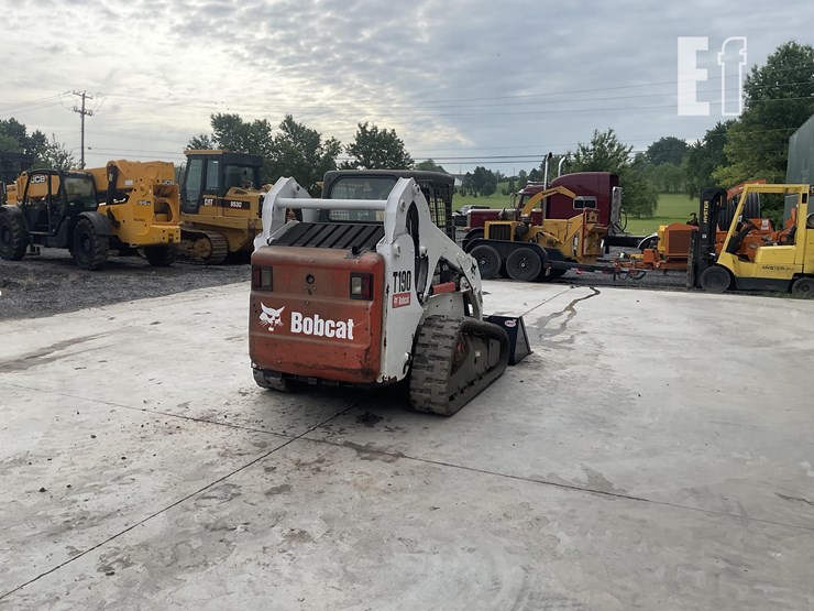 2009-bobcat-t190-image-4