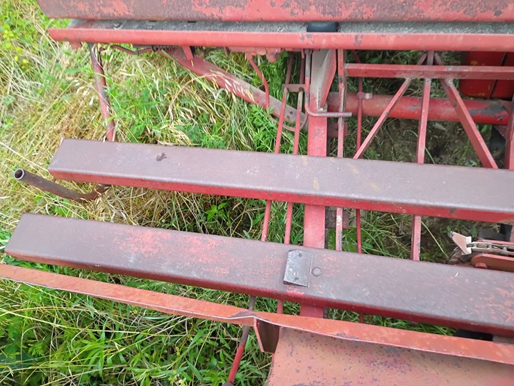 new-holland-1000-image-17