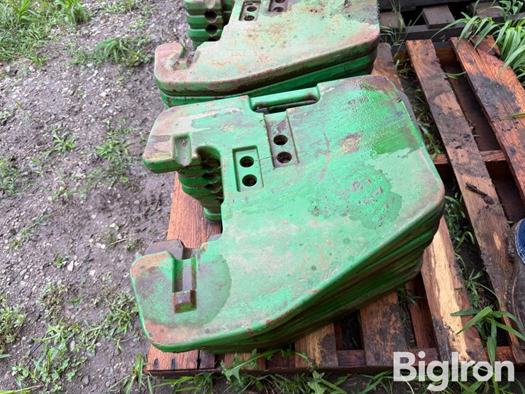 john-deere-front-suitcase-weights-image-8