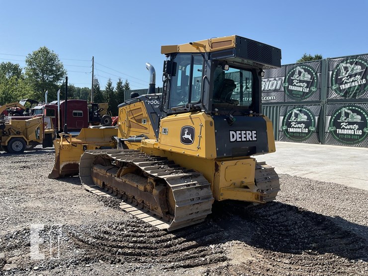 2022-deere-700l-lgp-image-2