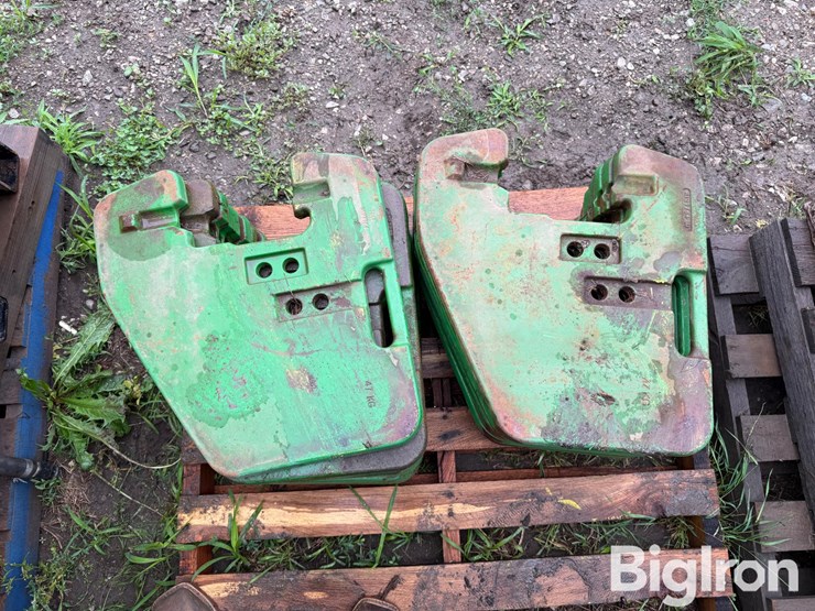 john-deere-front-suitcase-weights-image-9
