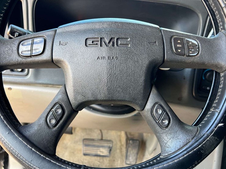2005-gmc-yukon-slt-image-35