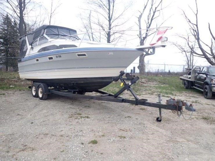 1989-bayliner-ciera-2650-26-ft-cabin-cruiser-bp1a6-image-2