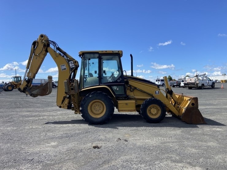 2004-caterpillar-420d-image-6