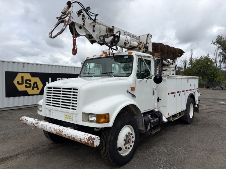 1997-international-4700-image-1