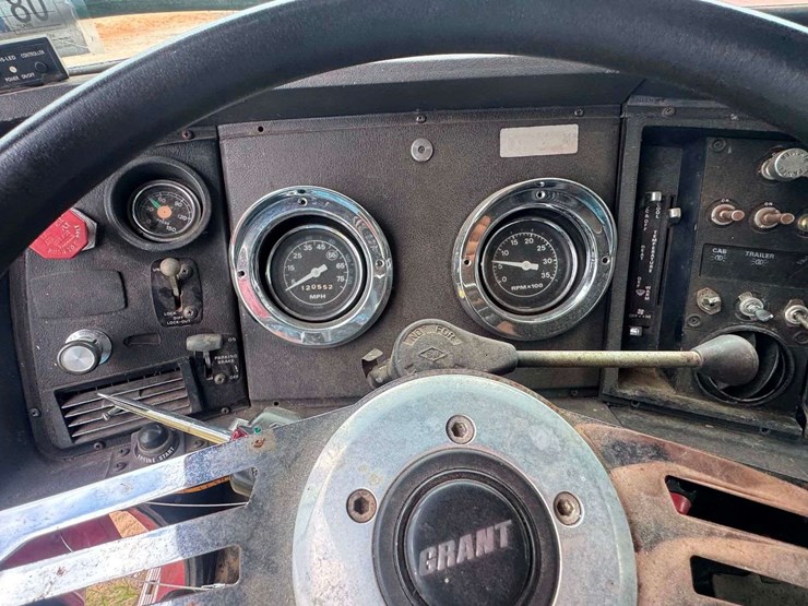 1984-ford-ltl9000-image-17