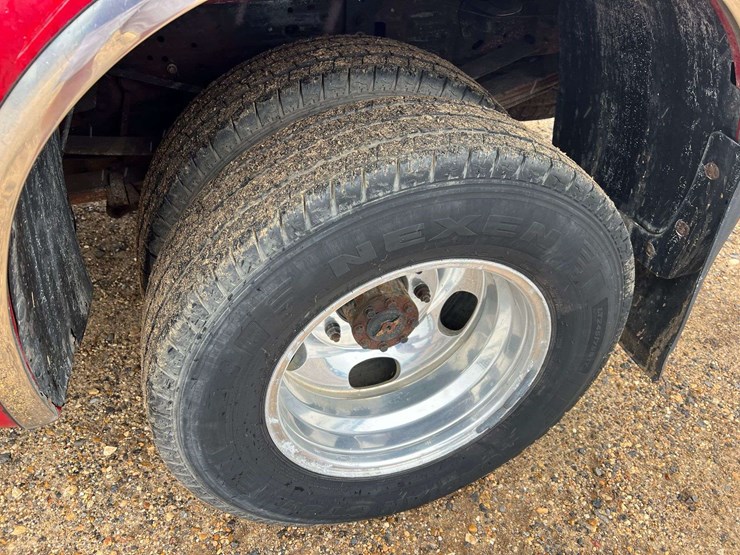 2005-ford-f350-xlt-image-24
