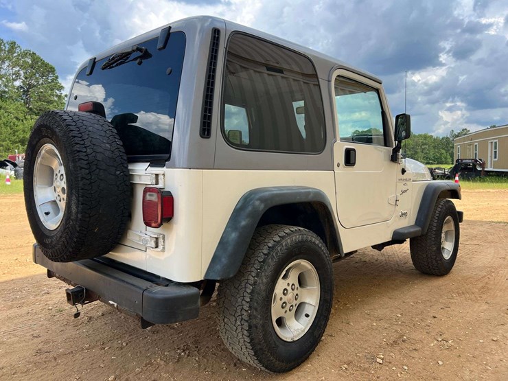 1999-jeep-wrangler-image-3