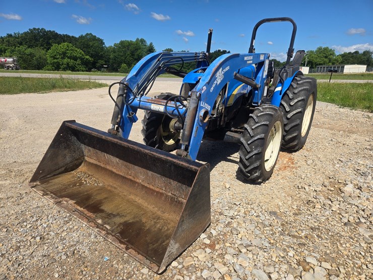 new-holland-t4030-image-1