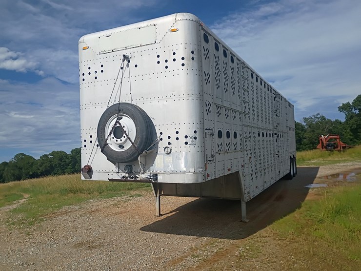 1985-wilson-livestock-trailer-image-4