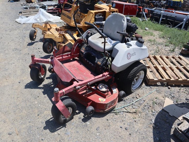 exmark-zero-turn-mower-image-4