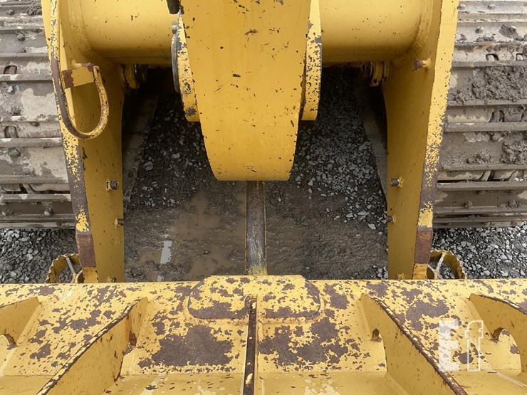 2005-caterpillar-953c-image-12